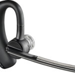 HP Poly Voyager Legend Headset + USB-A naar micro-USB-kabel + oplaadstatief zonder stekker