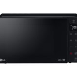 71060850_3313911714