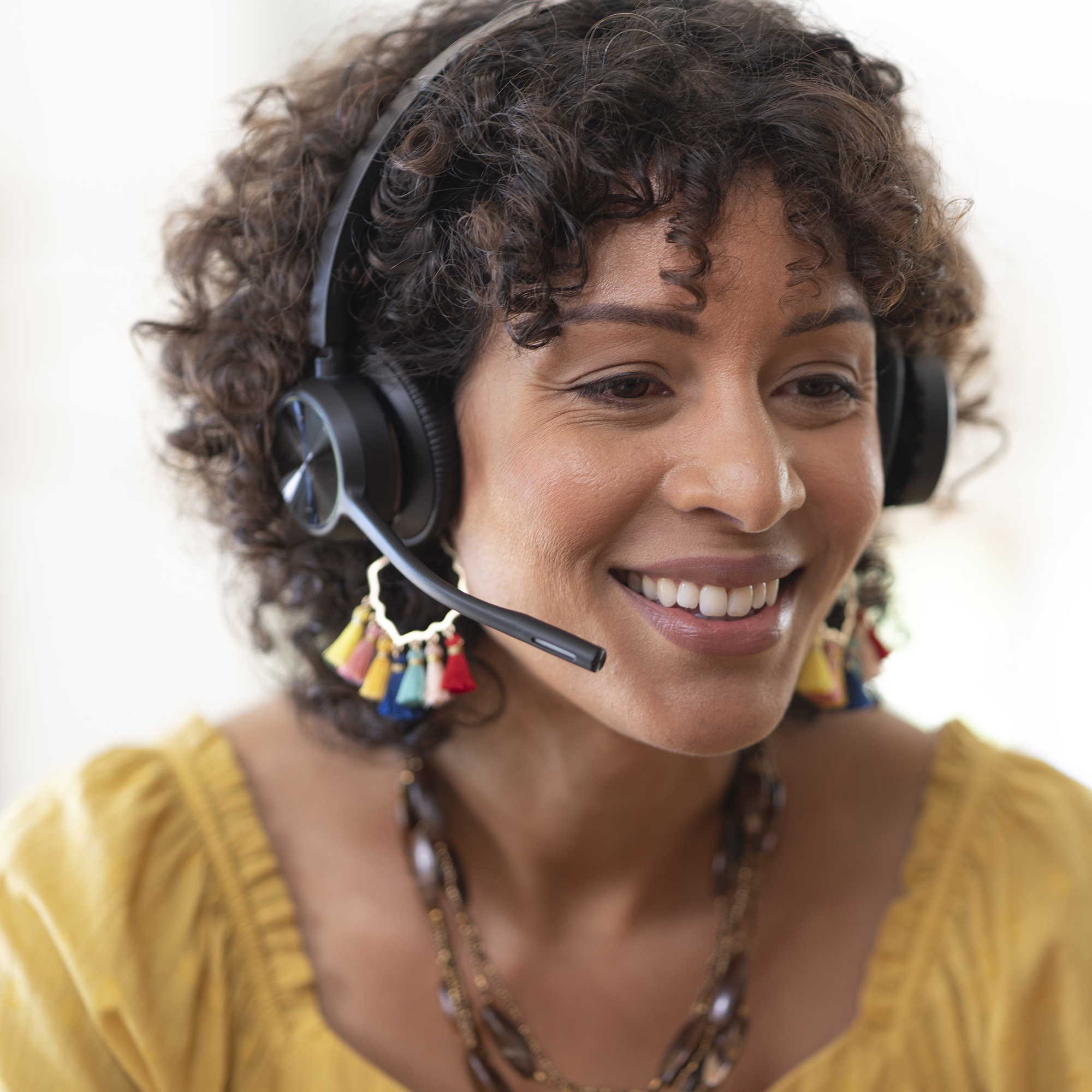 HP Poly Voyager 4320 USB-A Headset + BT700 dongle - Afbeelding 3